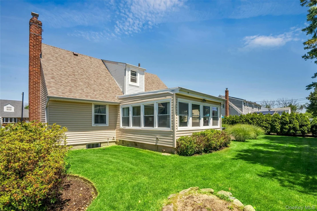 Photo of 9 Amby Avenue