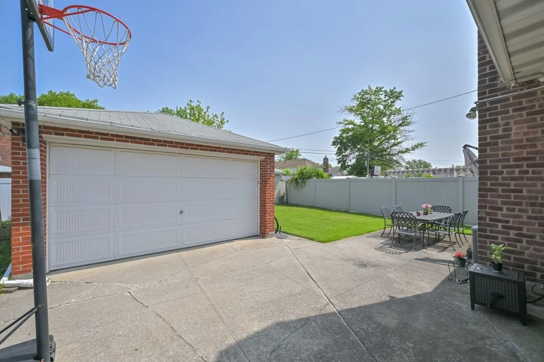 Photo of 15115 25th Avenue