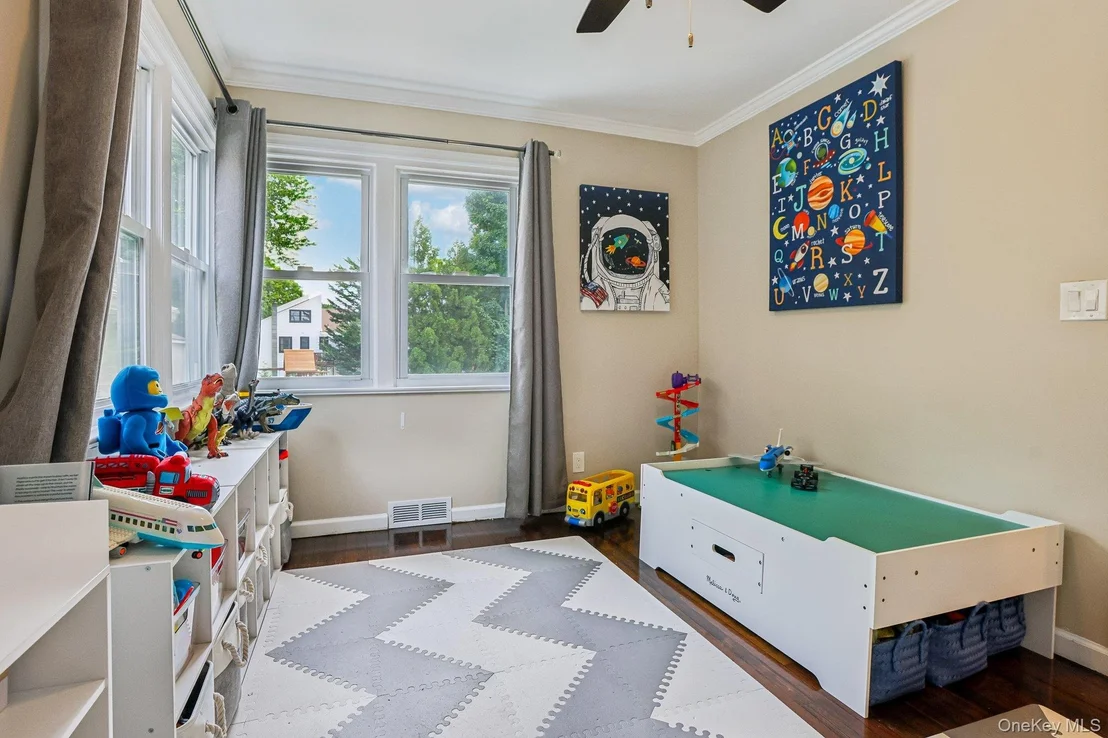 Photo of 512 Westlake Drive