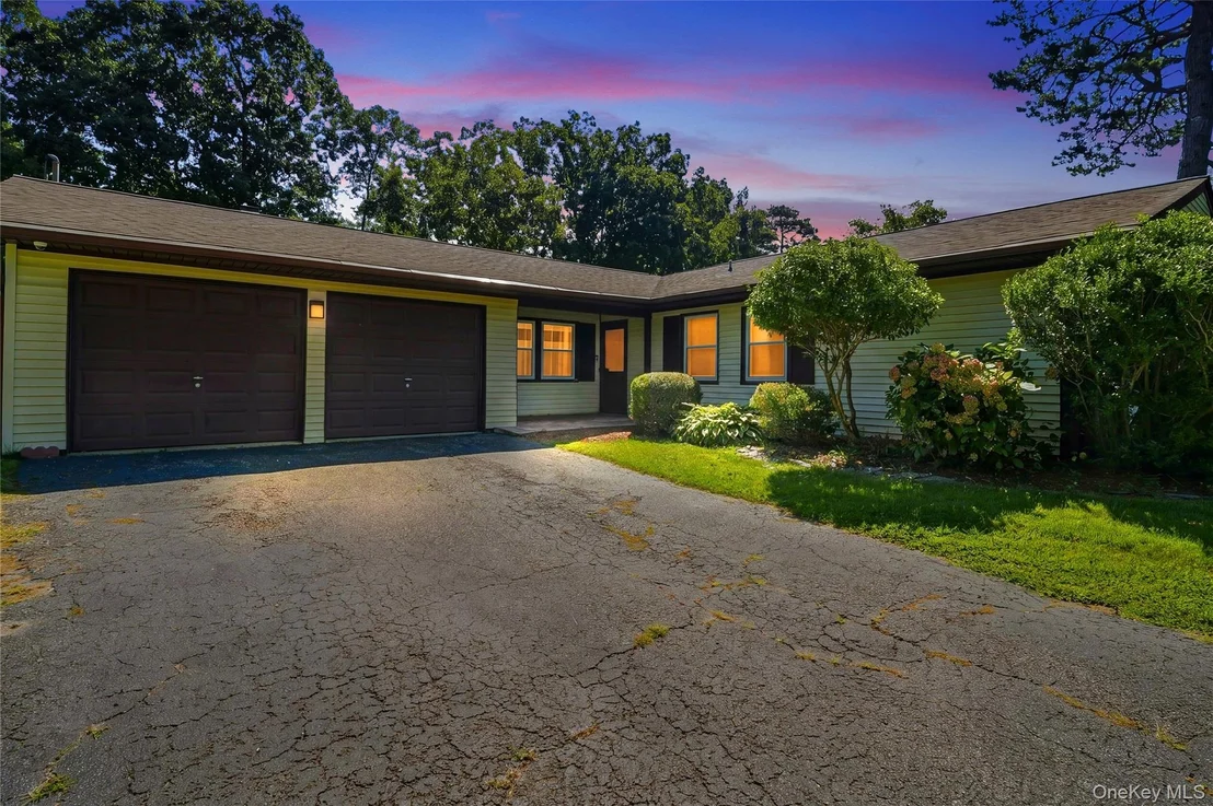 Photo of 23 Wilmont Turn