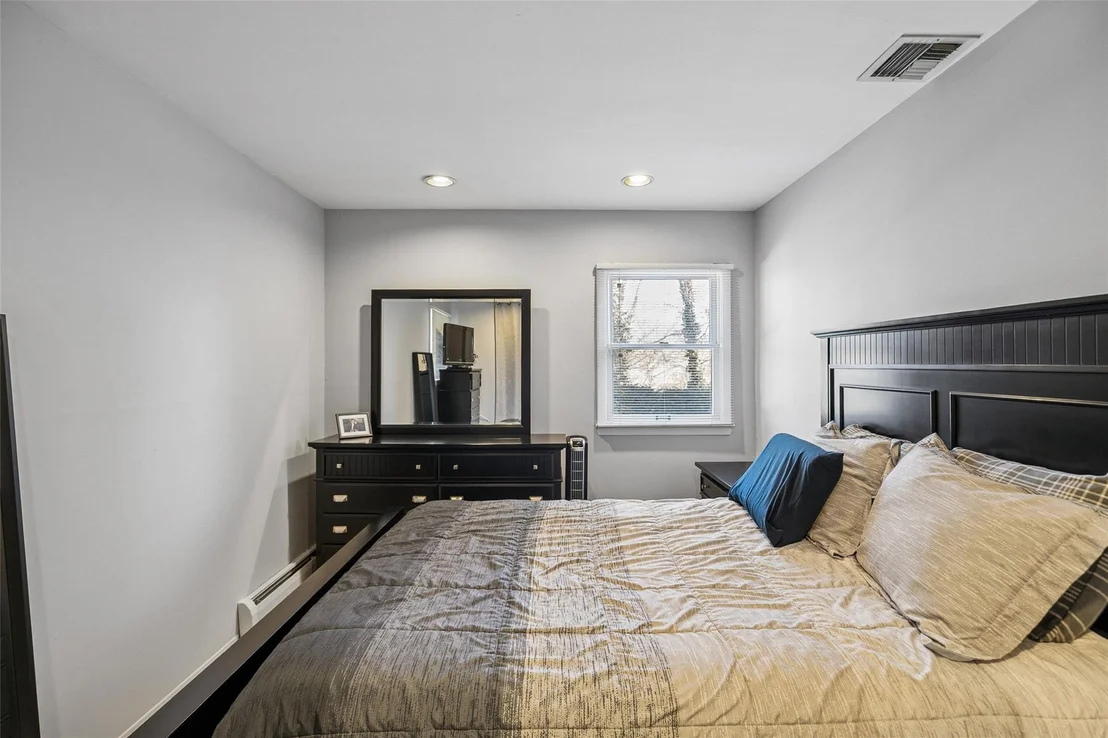 Photo of 19 Sandra Drive