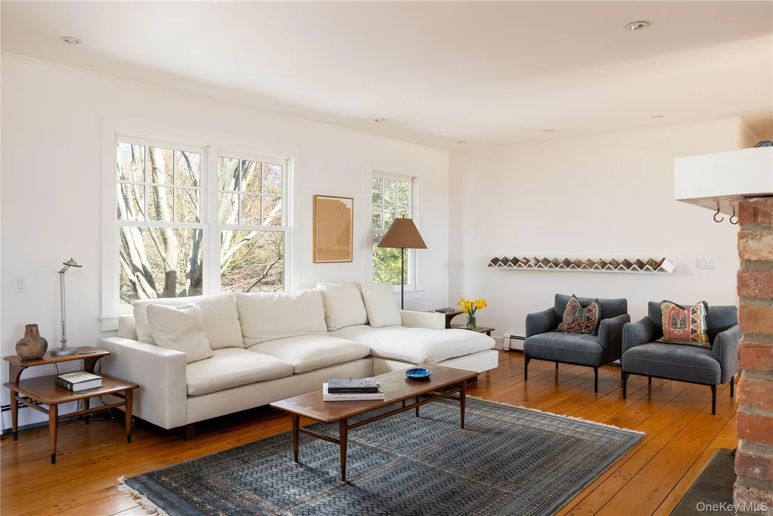 Photo of 255 S View Drive