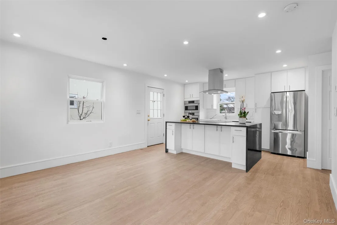 Photo of 313 Sixth Avenue