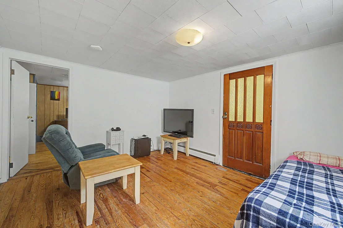 Photo of 121 Putnam Drive