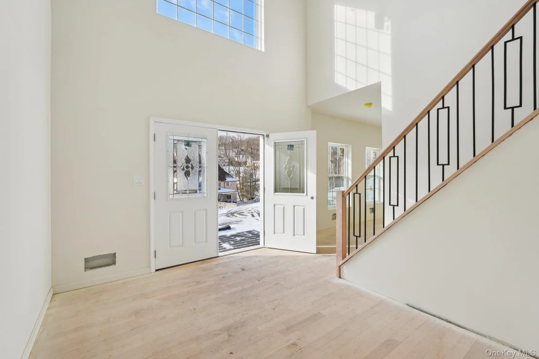 Photo of 14 Vargas (AKA 70 Jessup Ln) Circle