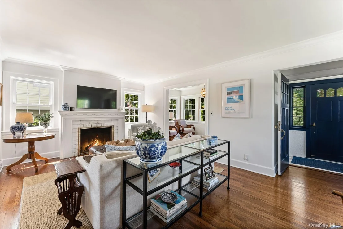Photo of 25 Pinebrook Road