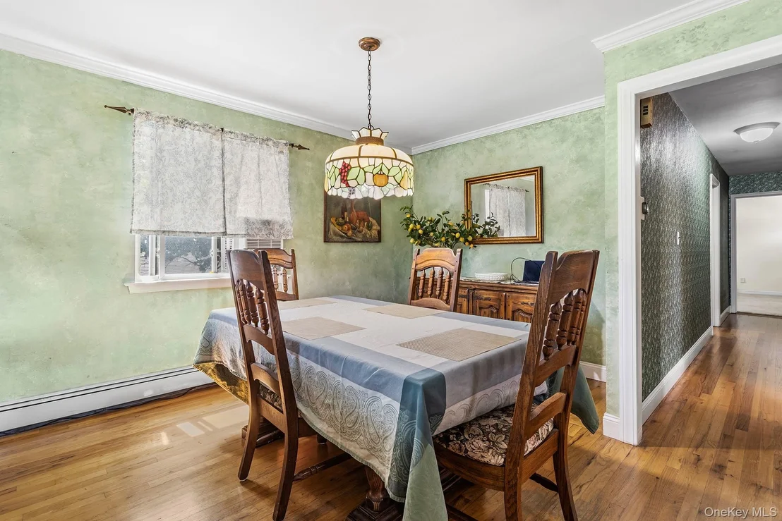 Photo of 1320 Pine Acres Boulevard