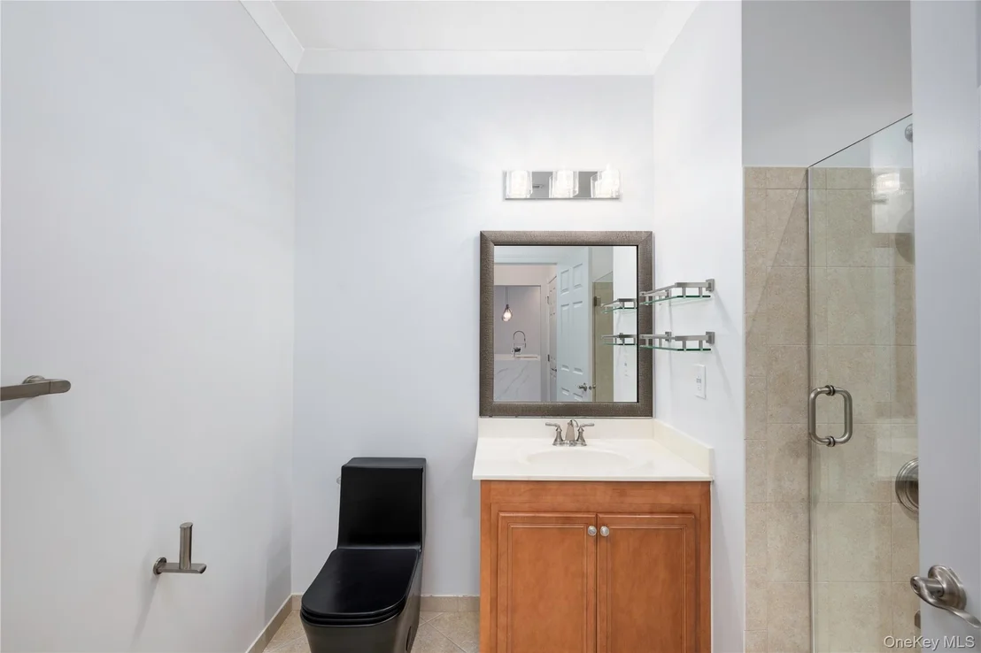 Photo of 326 Regency Drive