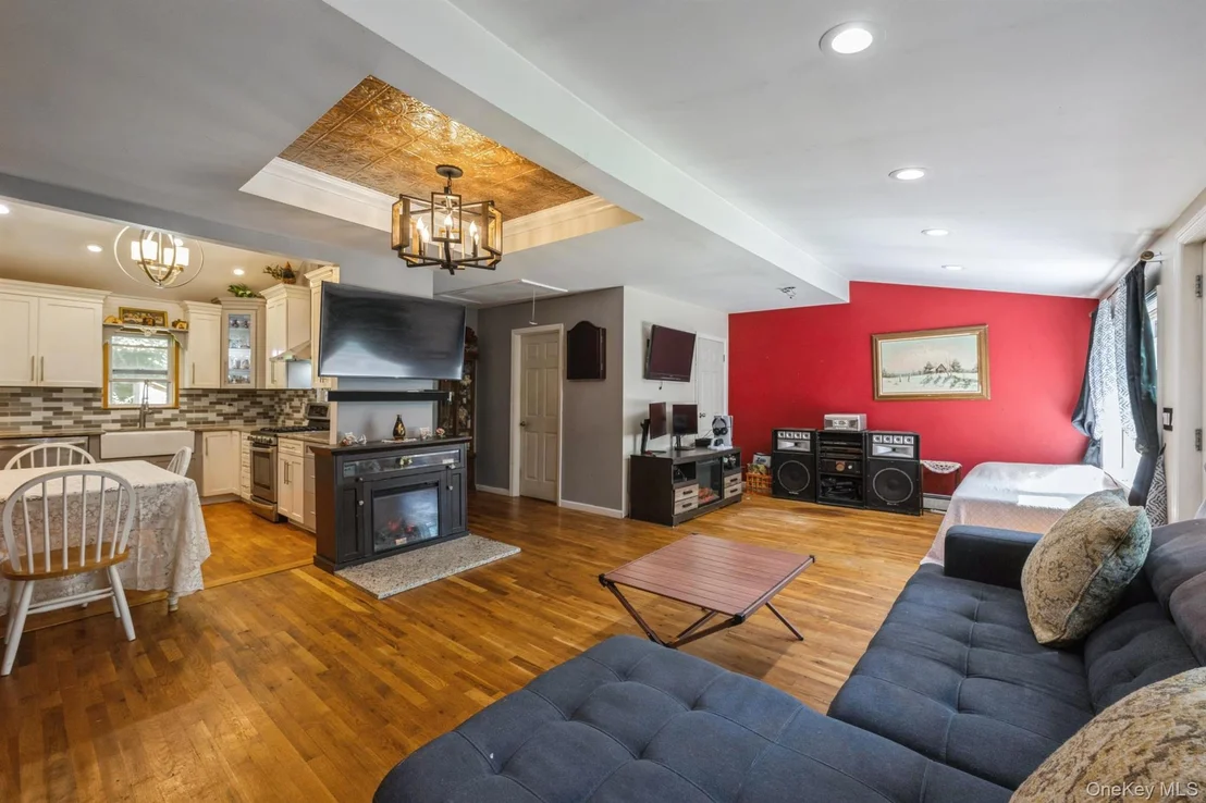 Photo of 25 Tamarack Road