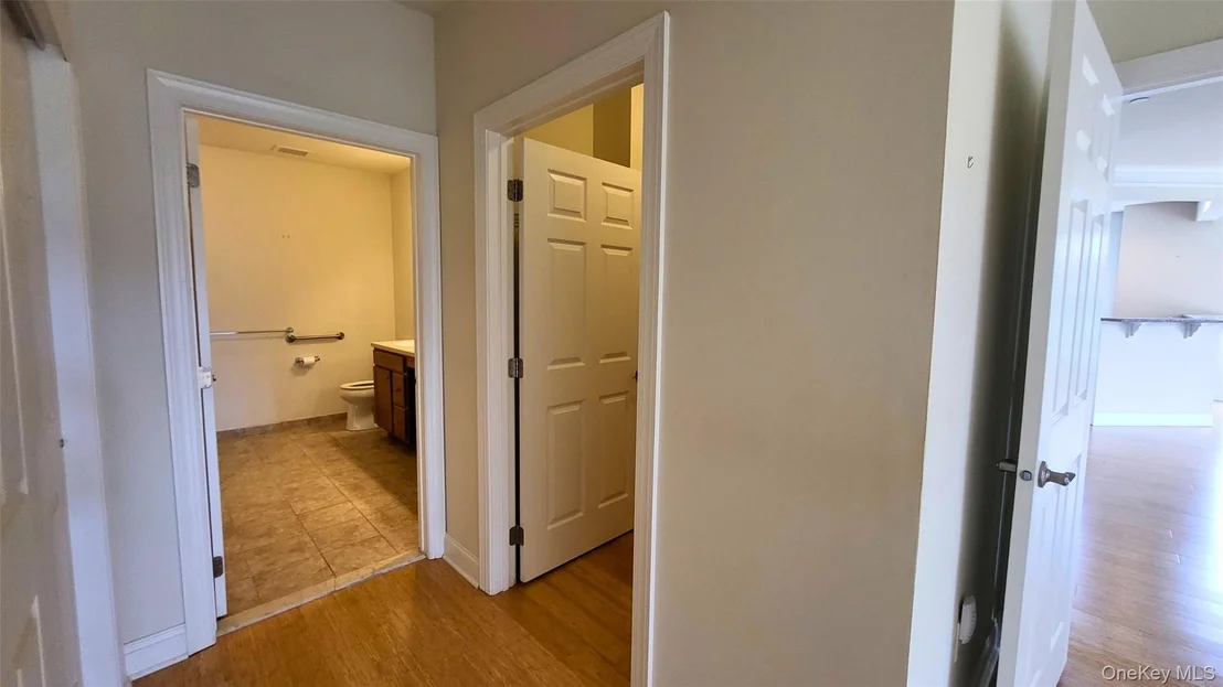 Photo of 621 Regency Drive