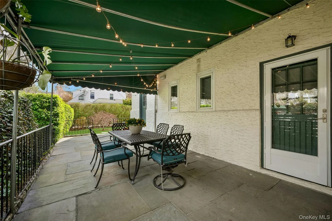 Photo of 5 Witherbee Avenue