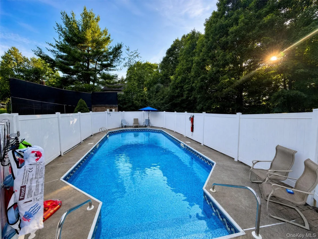 Photo of 15 Arlington Drive