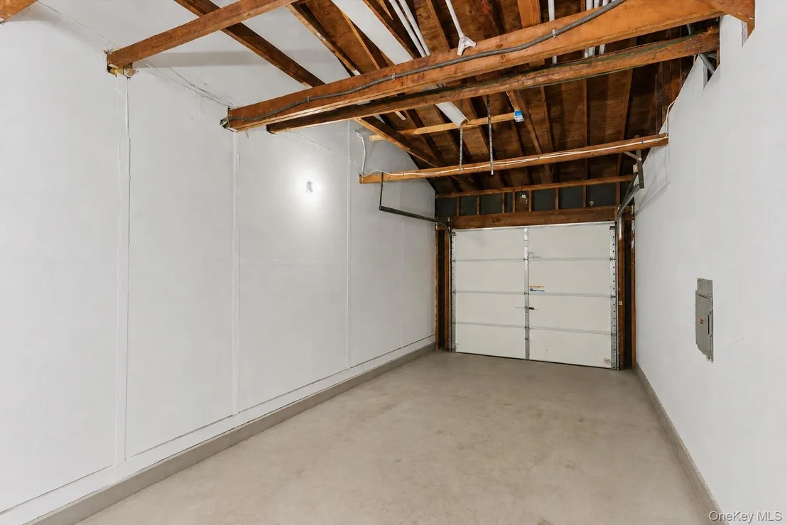 Photo of 52 Larry Road S