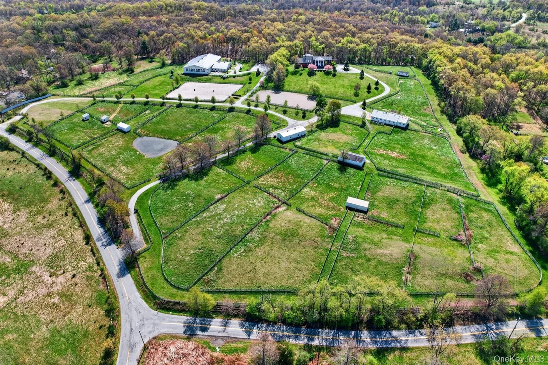 Photo of 285 Hill Road