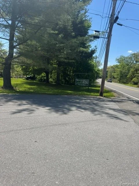 Photo of 60 Riveredge Park Trail