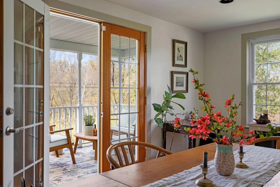 Photo of 452 Mountain Road