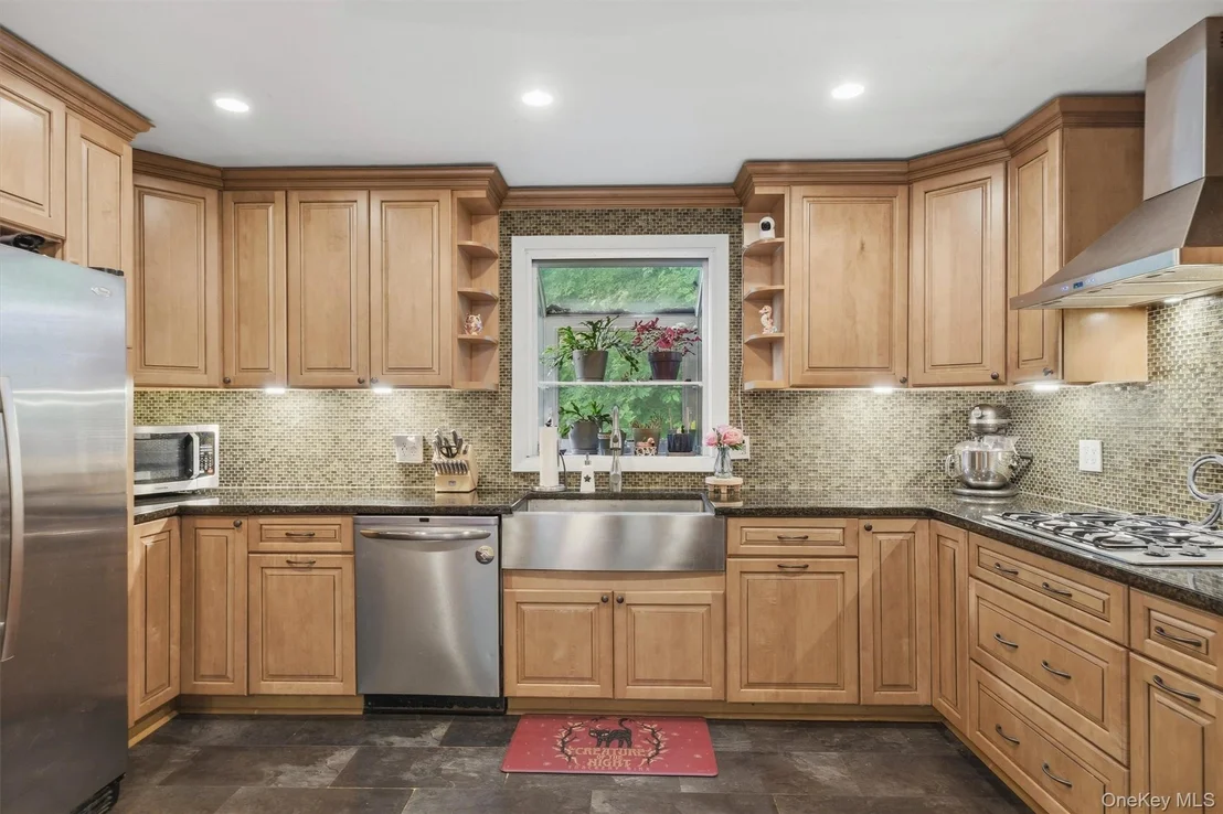 Photo of 256 Haviland Drive