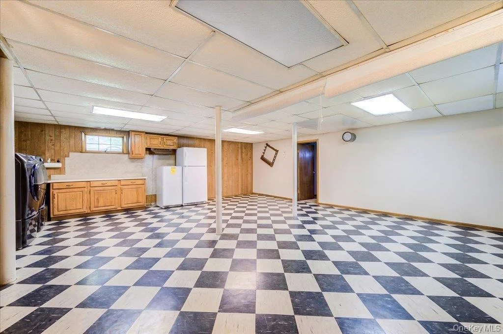 Photo of 553 Lake Road
