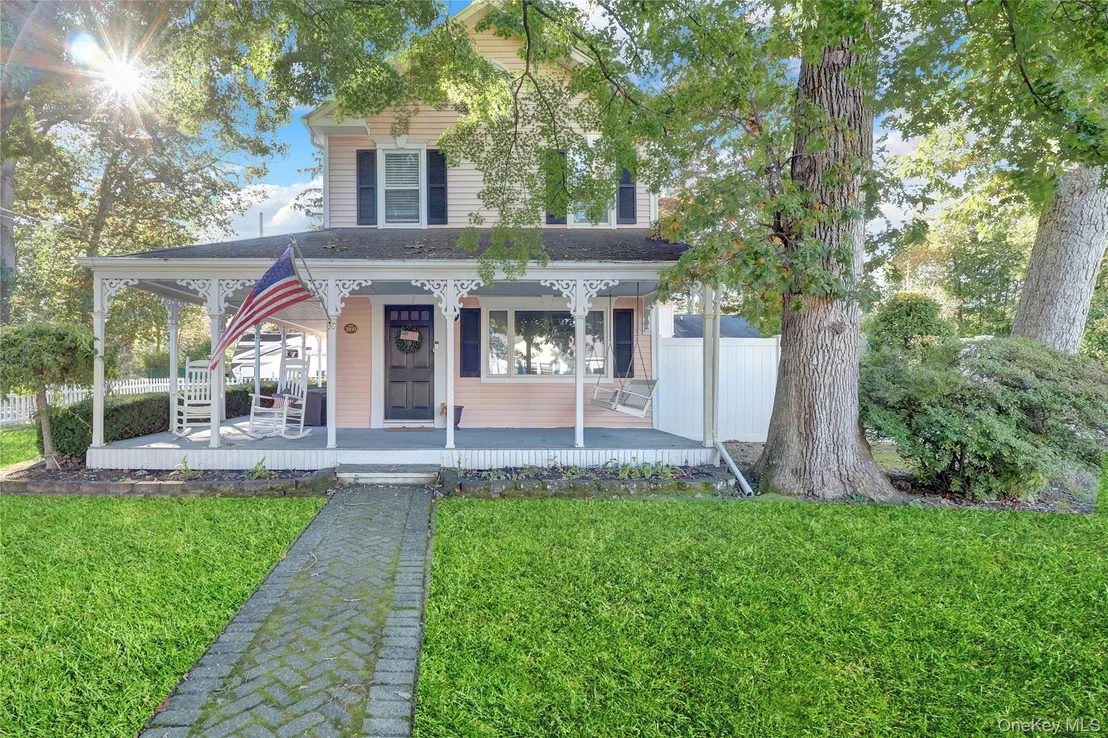 Photo of 310 6th Avenue