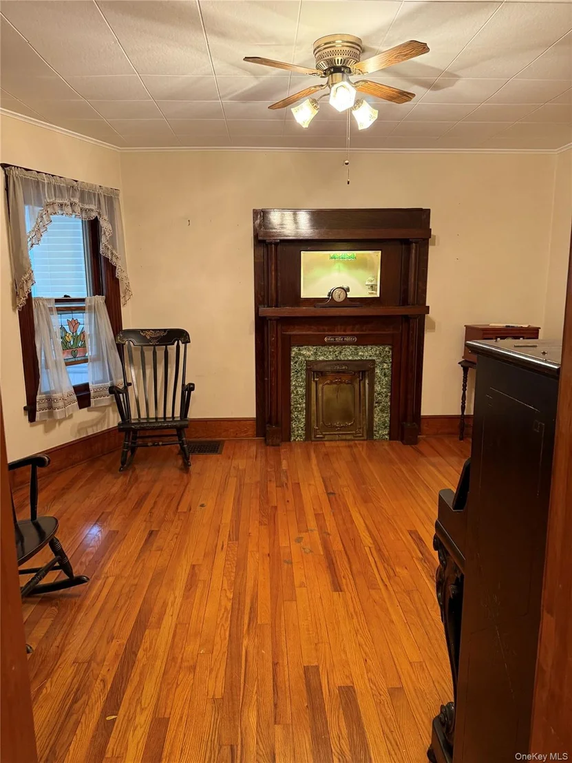 Photo of 19 Lewis Avenue