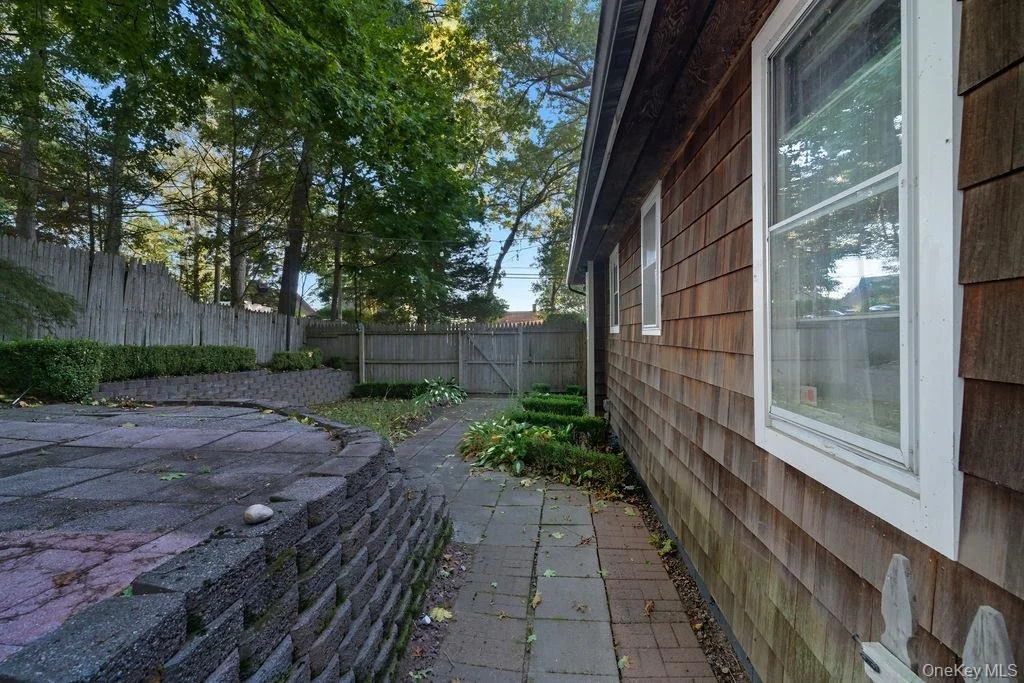 Photo of 230 Lakeside Trail