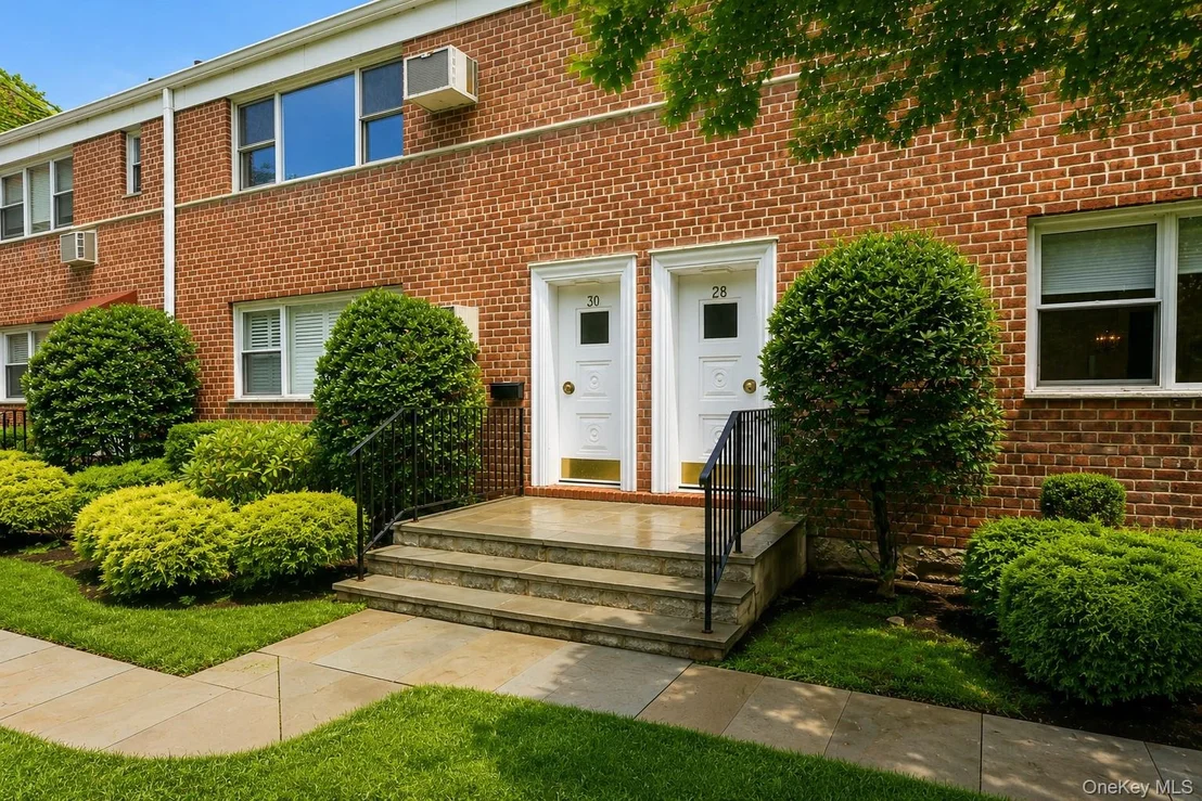 Photo of Unit A at 28 Oregon Avenue