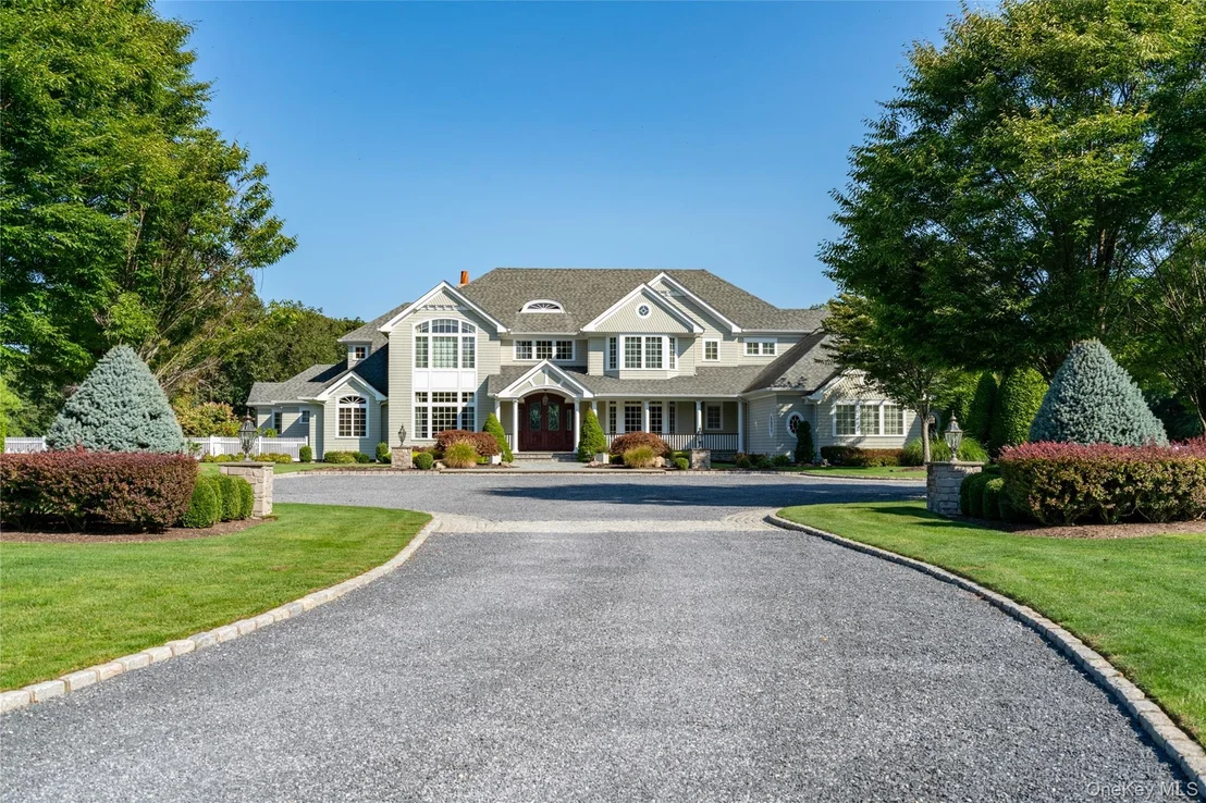 Photo of 697 Short Beach Road