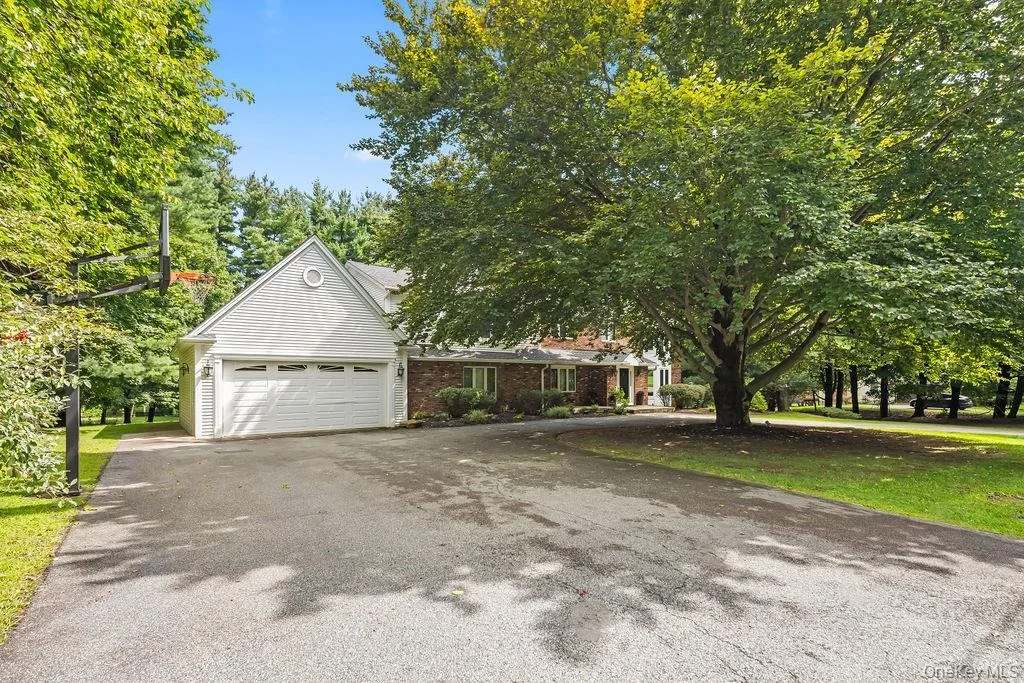 Photo of 10 Rockingham Road