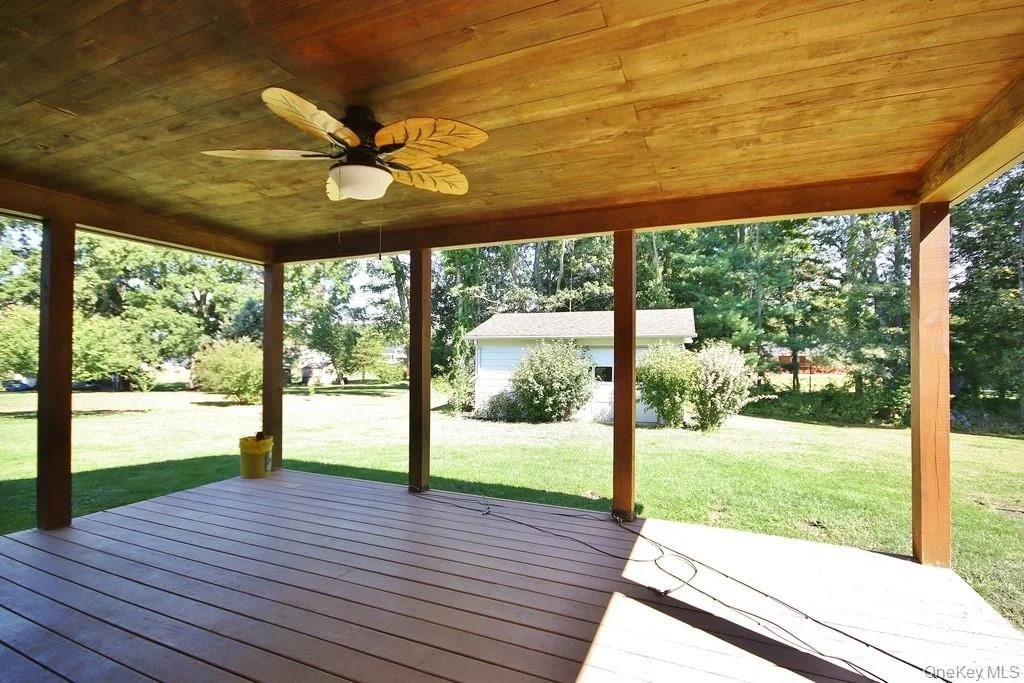 Photo of 138 Round Hill Road