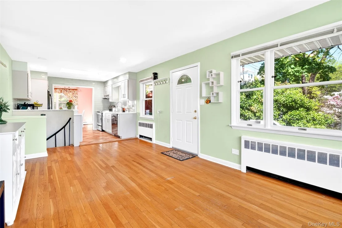 Photo of 25 Hillside Avenue