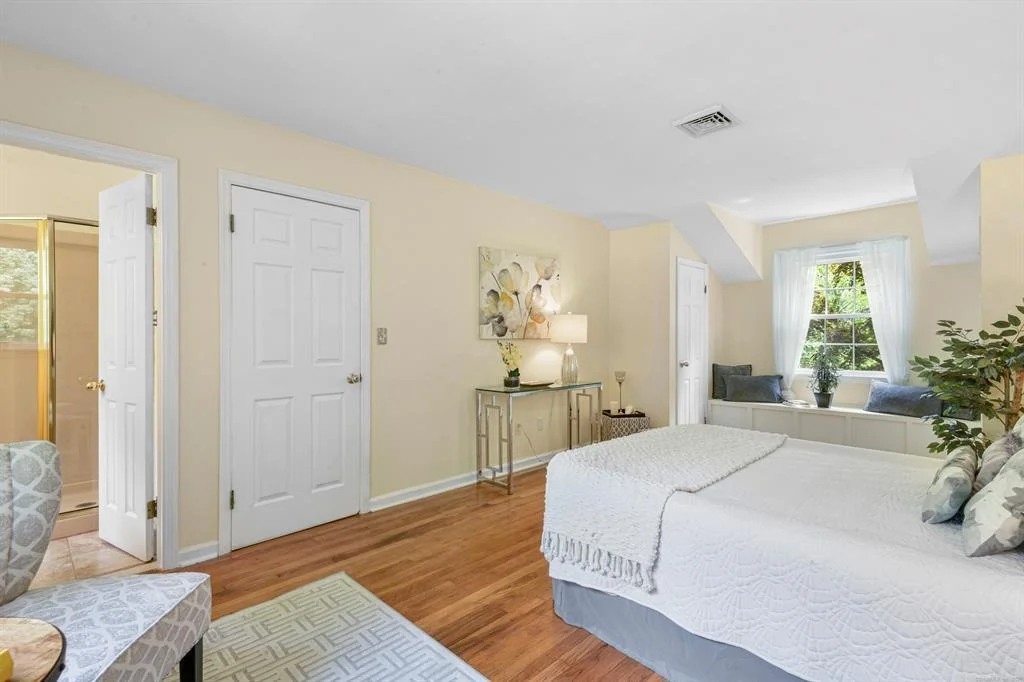 Photo of 96 Surrey Road