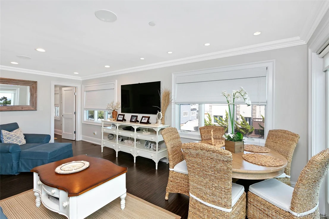 Photo of 879 Oceanfront