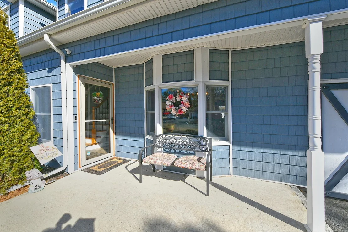 Photo of 7 Redpine Drive