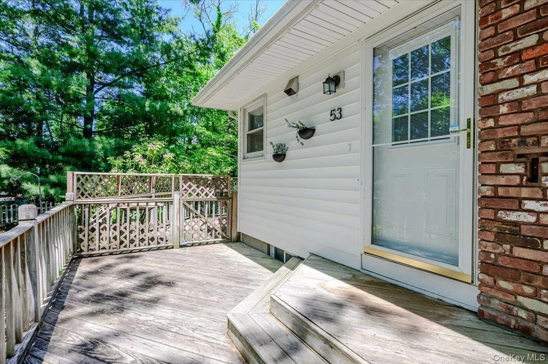 Photo of 53 Ehrhardt Way