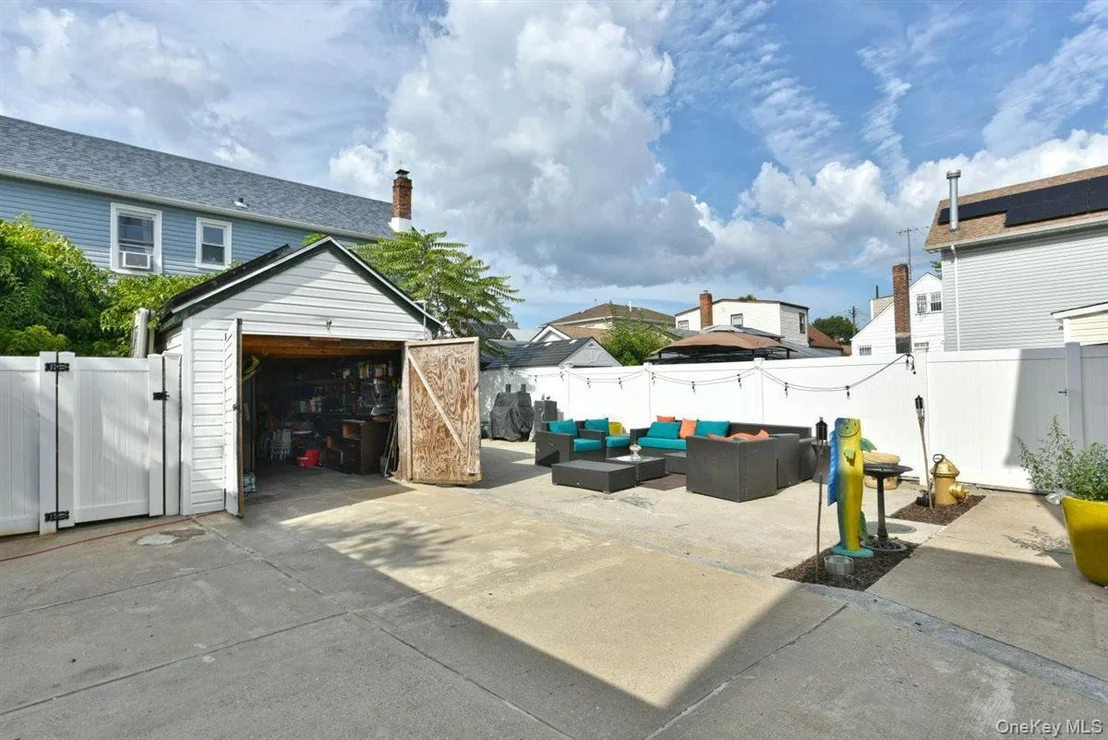 Photo of 175-05 145th Drive