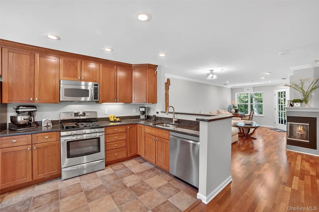 Photo of 527 Viewpoint Terrace