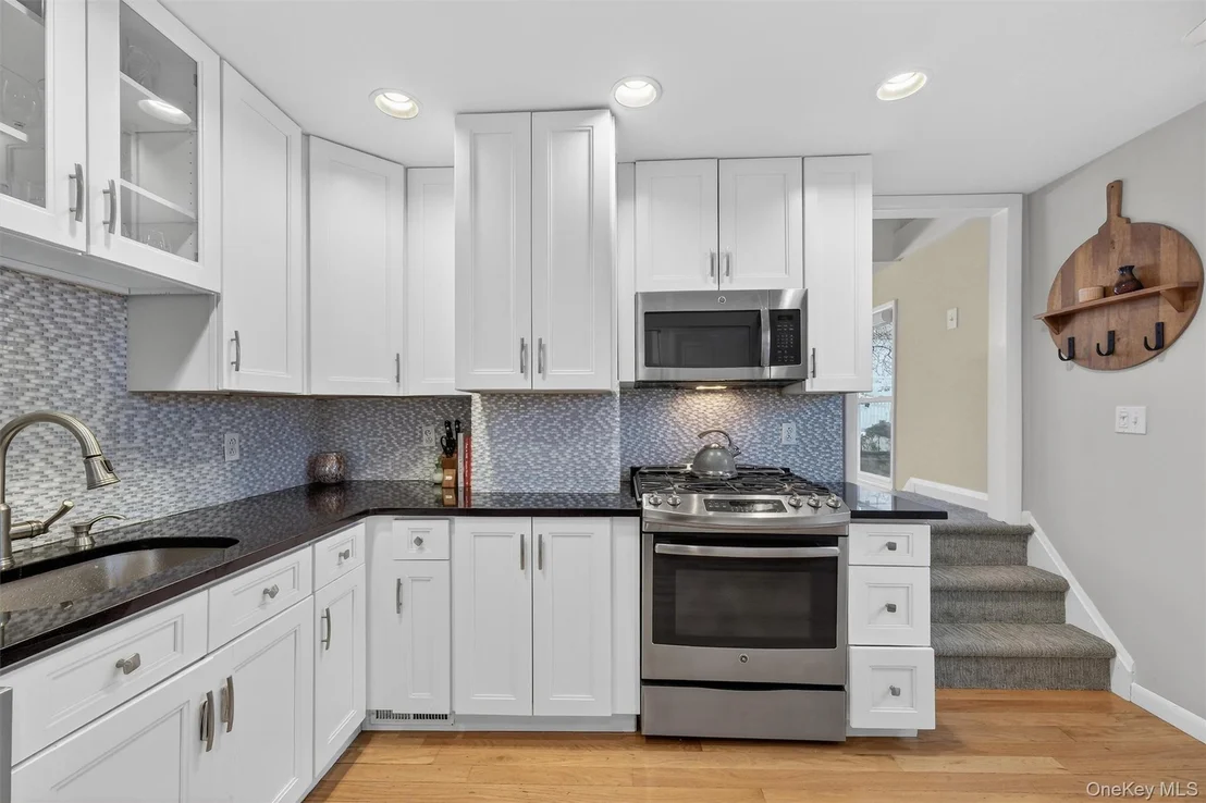 Photo of 19 Forest Avenue