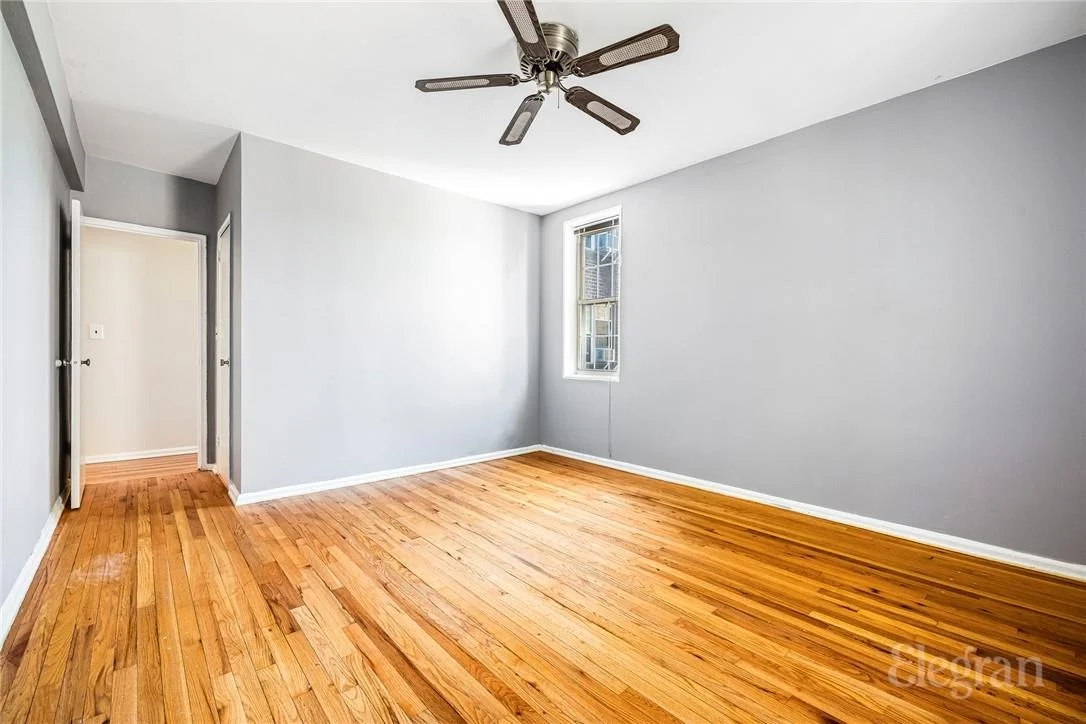 Photo of Unit B57 at 766 Bronxriver Road
