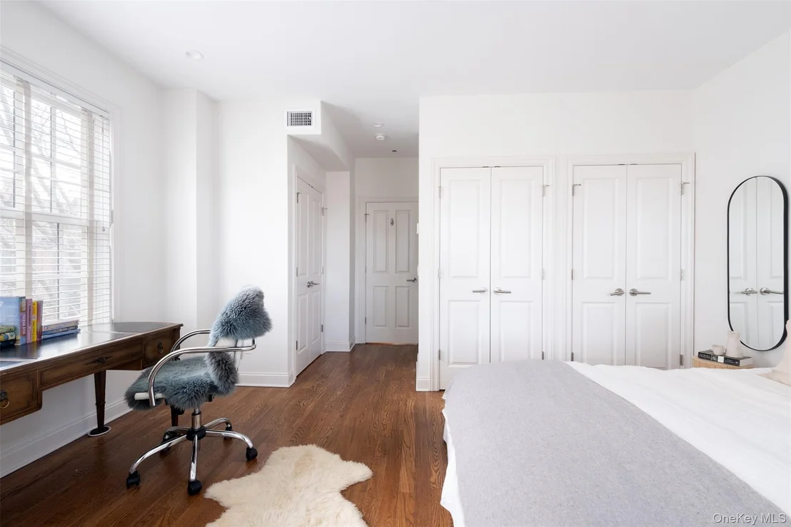 Photo of 39 1st Street