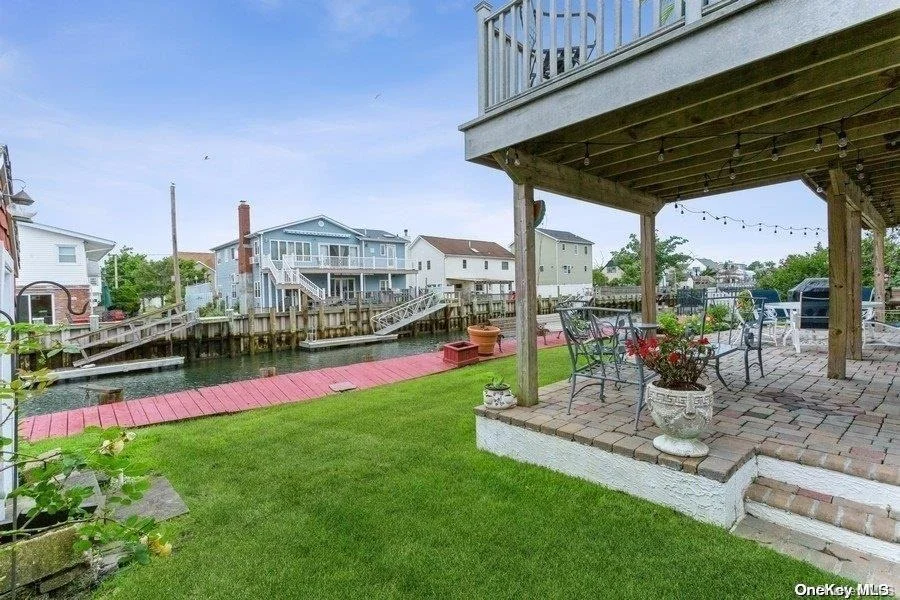 Photo of 72 Irving Avenue