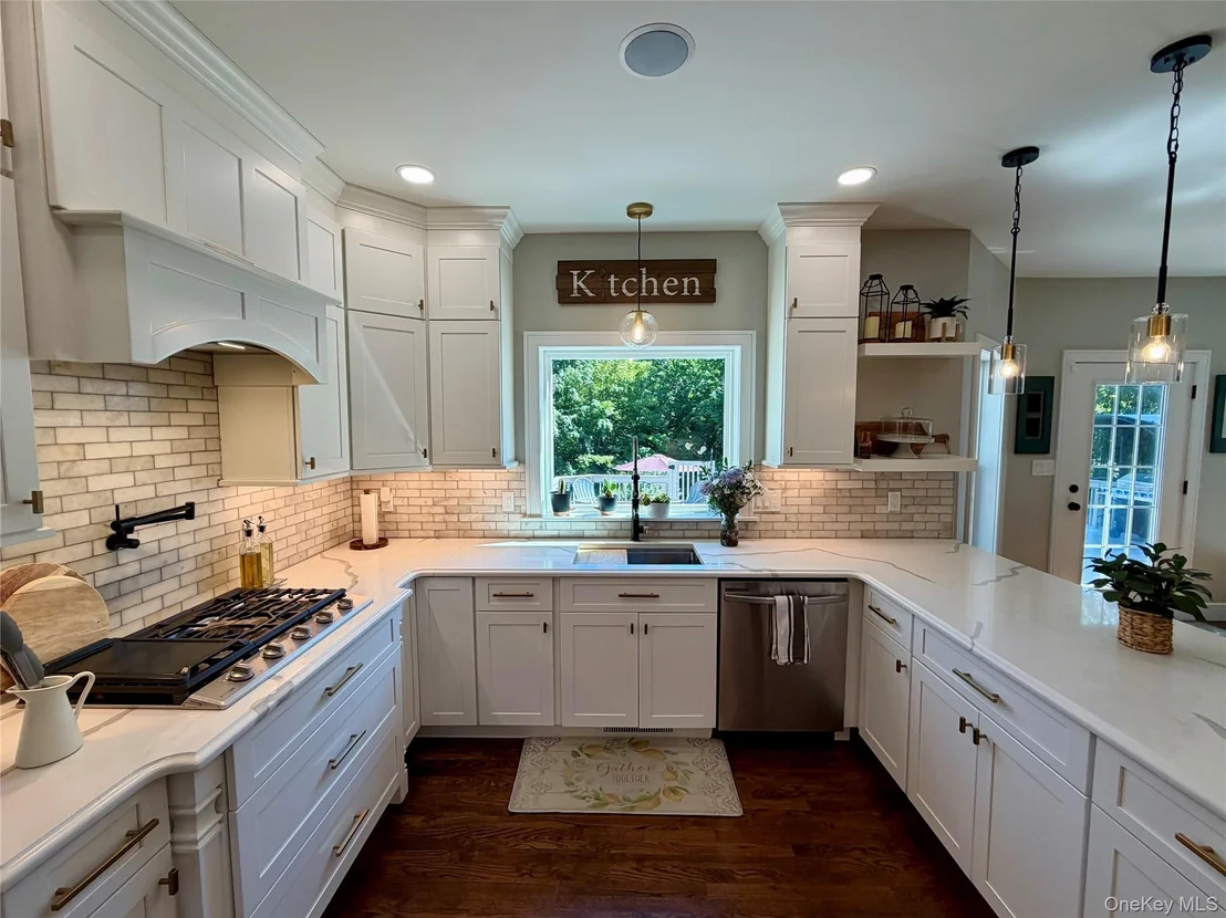 Photo of 101 Beverly Road