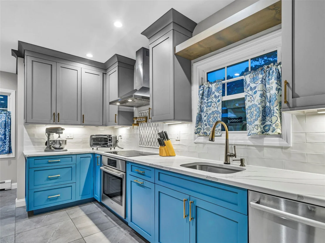 Photo of 108 Vincent Avenue