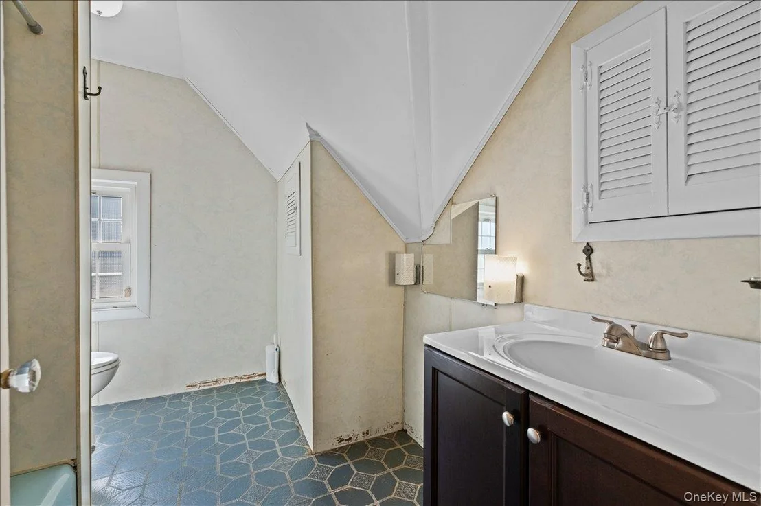 Photo of 178 Washington Street