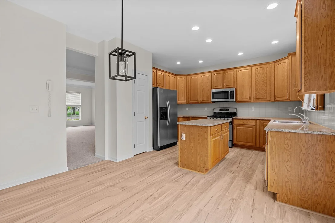 Photo of 640 Creekside Lane