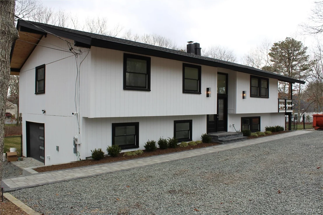 Photo of 105 Old Riverhead Road