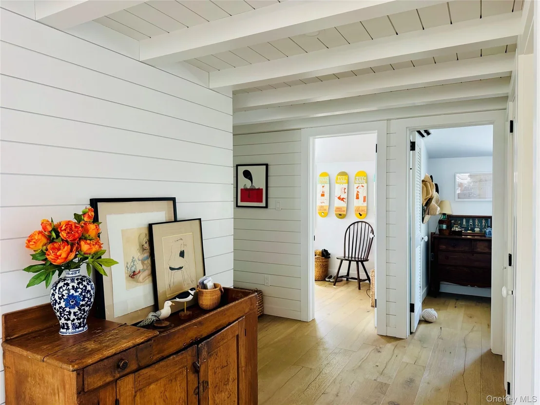 Photo of 106 Oak Beach Road