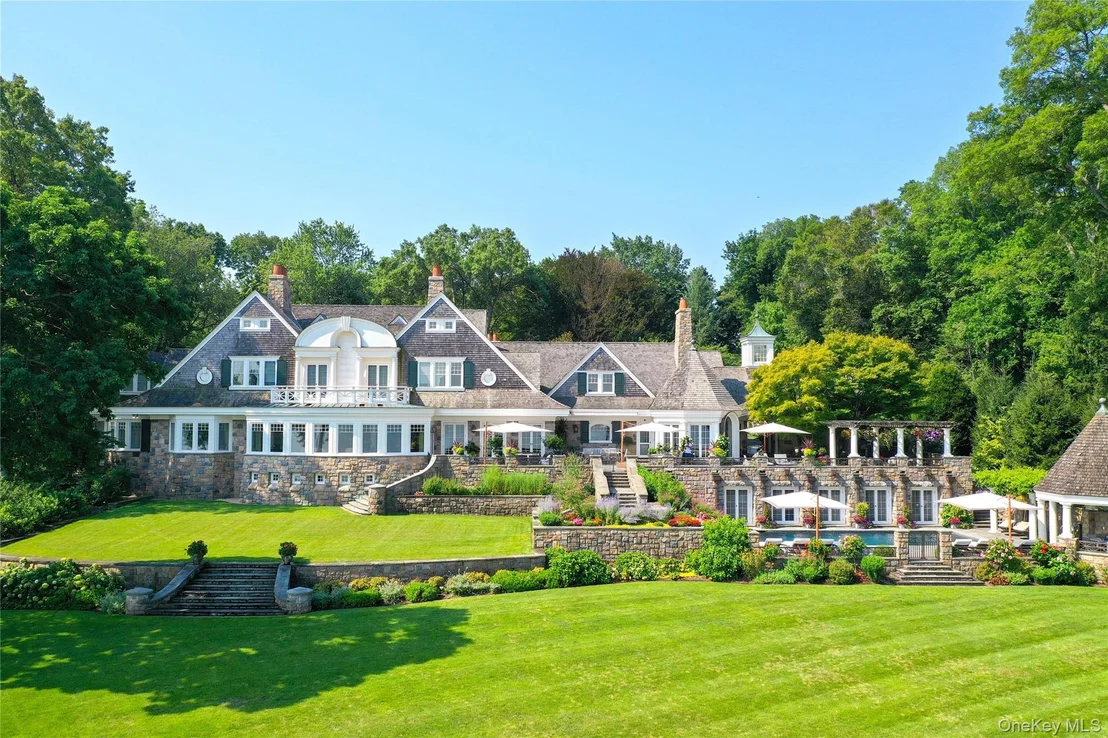 Photo of 227 Dock Lane
