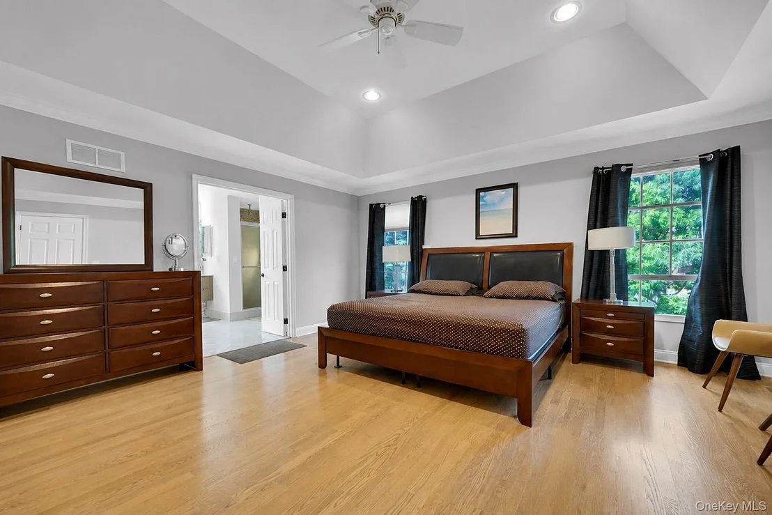 Photo of 16 Eagle Court