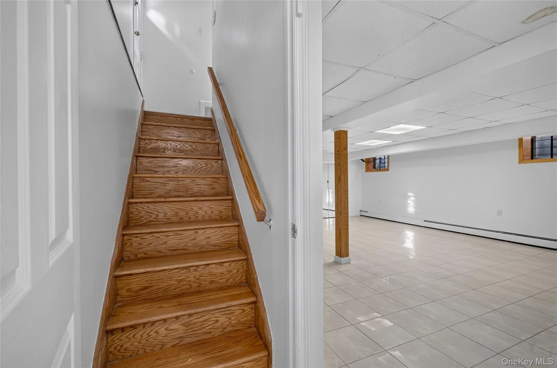 Photo of 46-19 Iris Lane