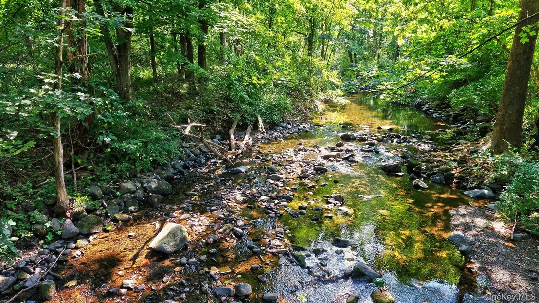 Photo of 11 Cascade Road